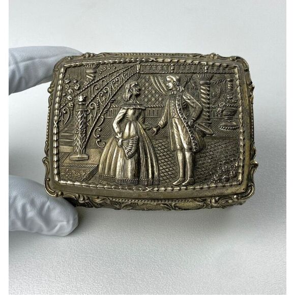 Vintage Ornate Silvertone Metal Footed Velvet Lined Trinket Box Made in Japan DP - Picture 1 of 10